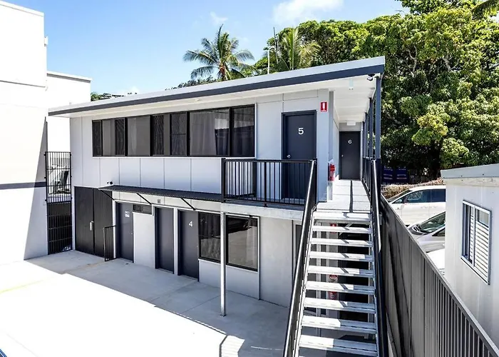 Airlie Sun & Sand Motel Accommodation #4